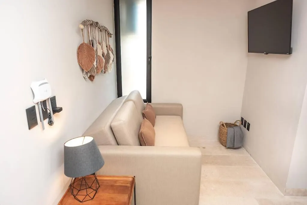 *Private Rooftop Pool* 5 Min Walk To Beach 5Bdr Villa Cancún