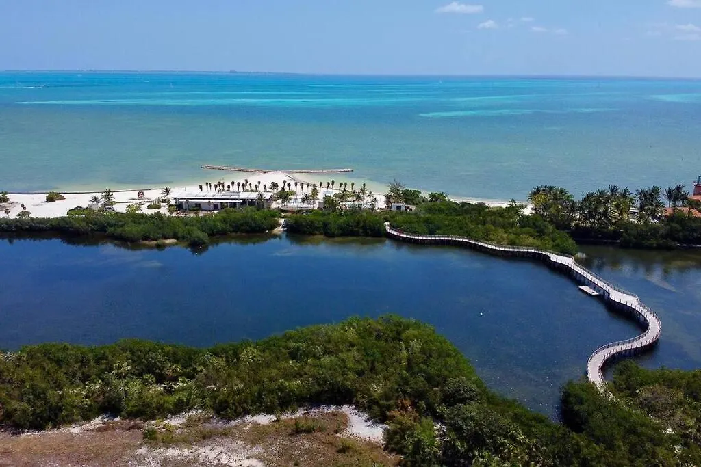 *Private Rooftop Pool* 5 Min Walk To Beach 5Bdr Villa Cancun